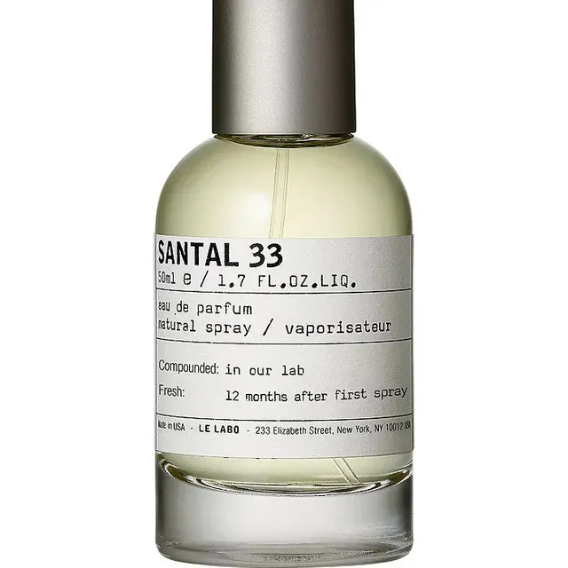 Frasco perfume Santal 33 EDP 